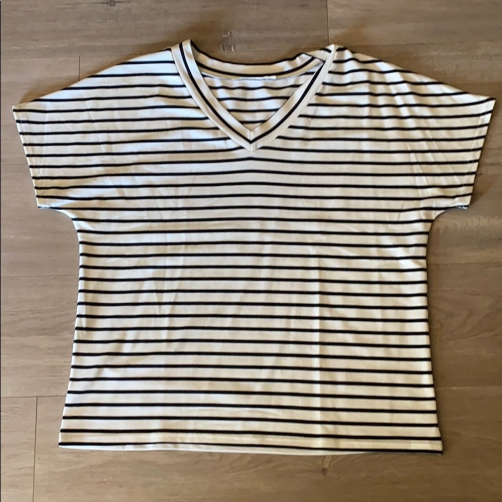 Black and white top